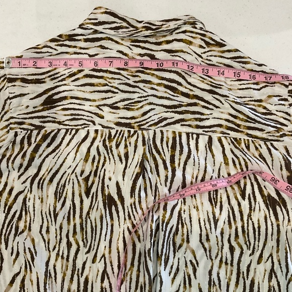 Jane+Delancey Zebra Print Top Brown Button Up Short Sleeve Blouse Women’s Size M - Picture 7 of 11
